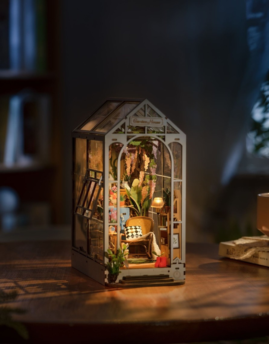 Diy Miniatures Kits Hands Craft US, Inc. | Book Nook Kit | Garden House